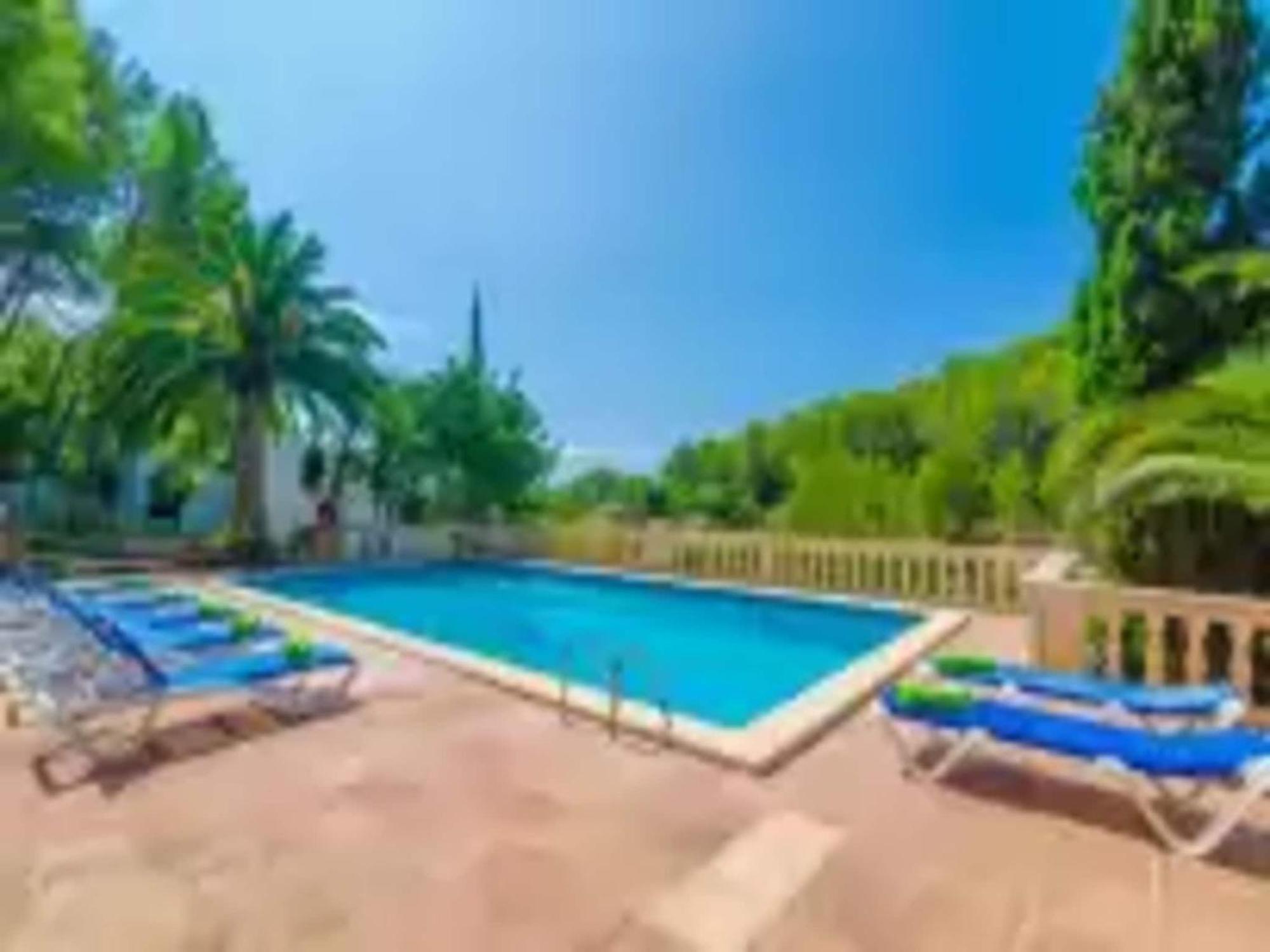 Villa Elegant With Private Pool In